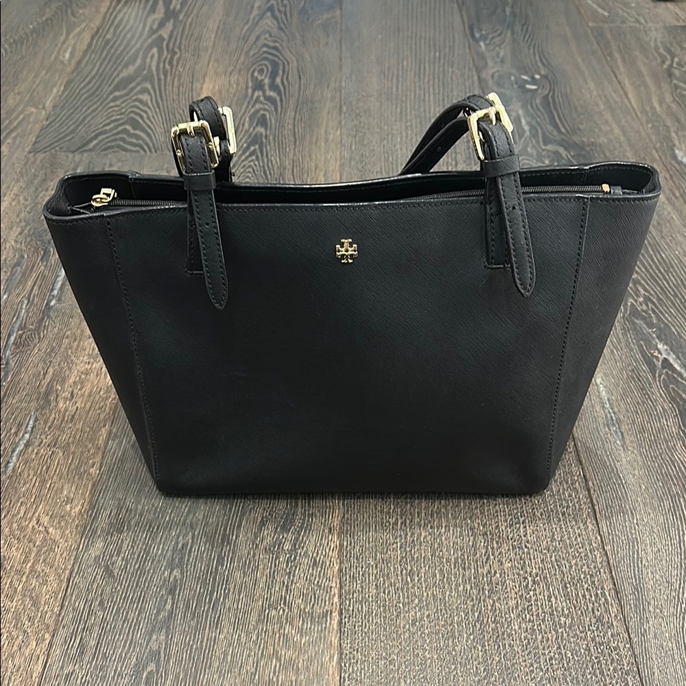 Authentic Tory Burch Robinson Black Leather Tote
